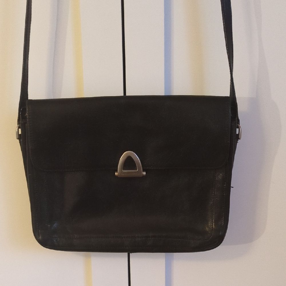 Claudio Ferrici Vintage Italian Leather Crossbody Bag Black Designer Purse
